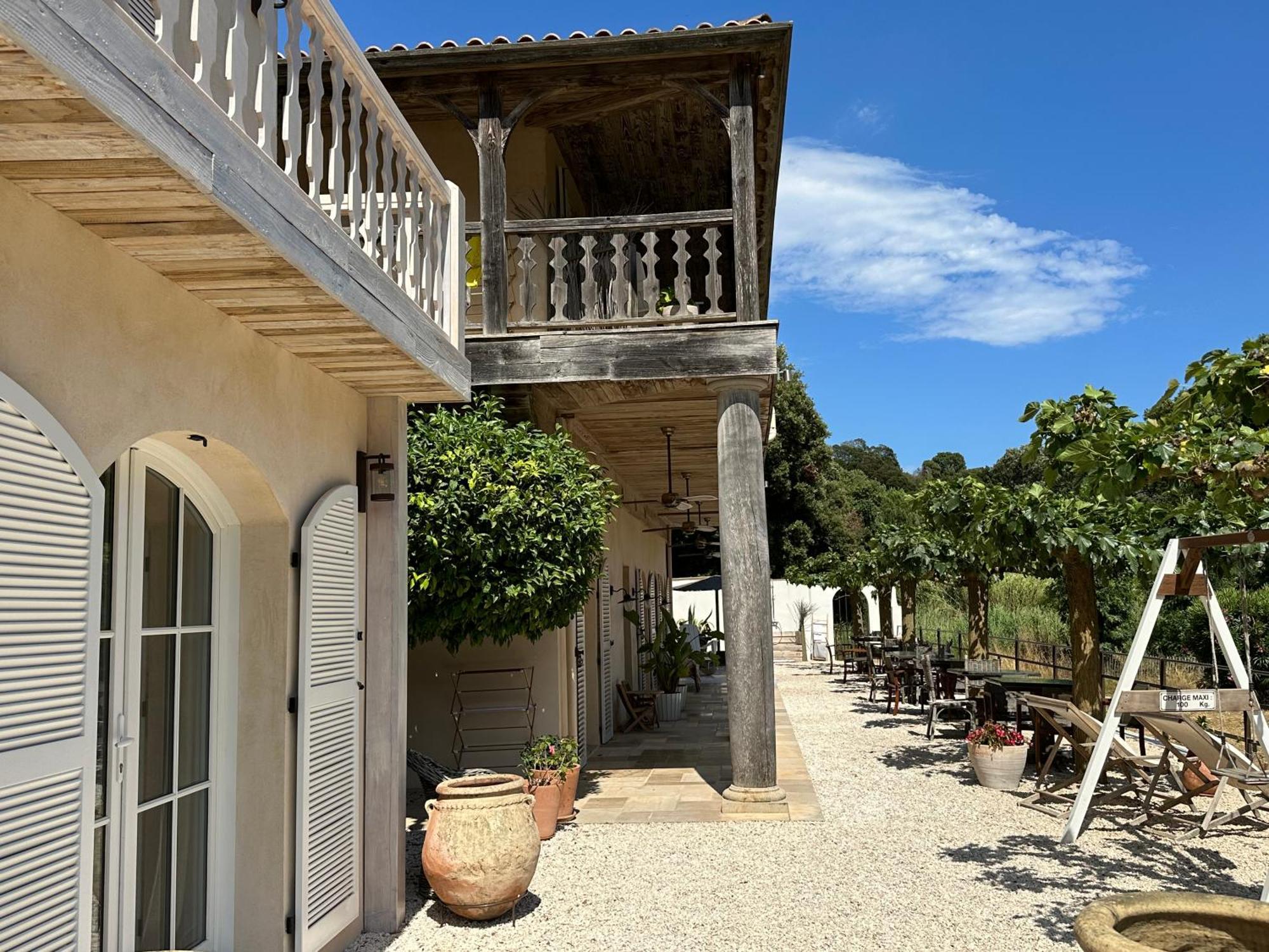 Le Clos Des Sept Palmiers Hotel